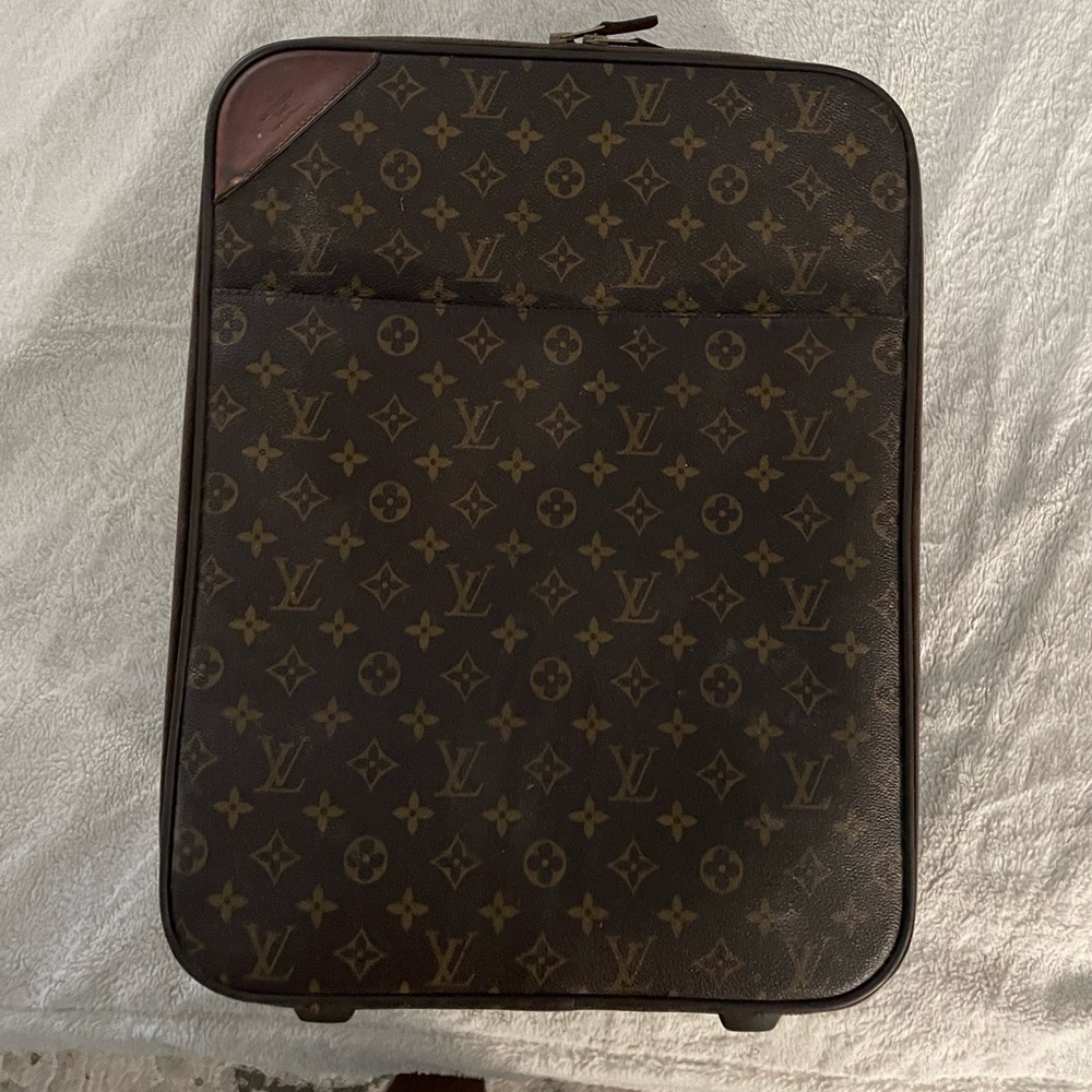 COPY - Louis Vuitton Luggage
